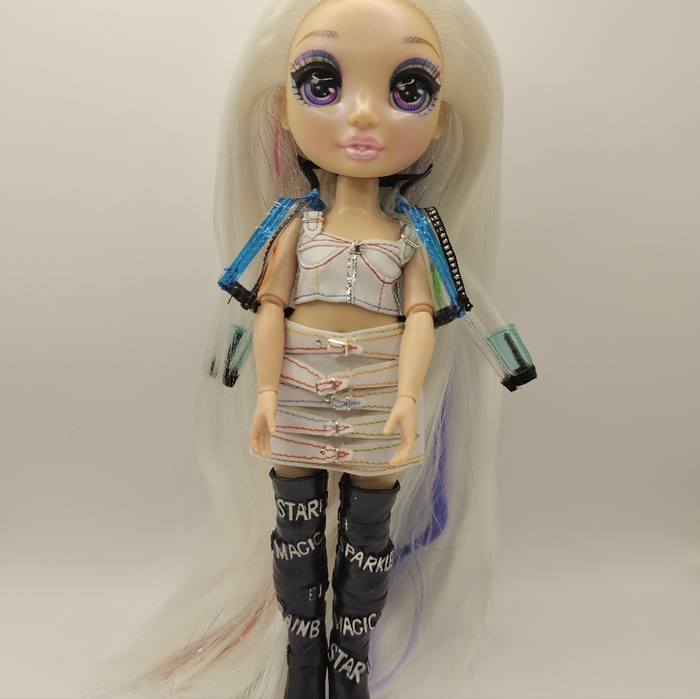 Rainbow High Hair Studio Amaya Raine Doll